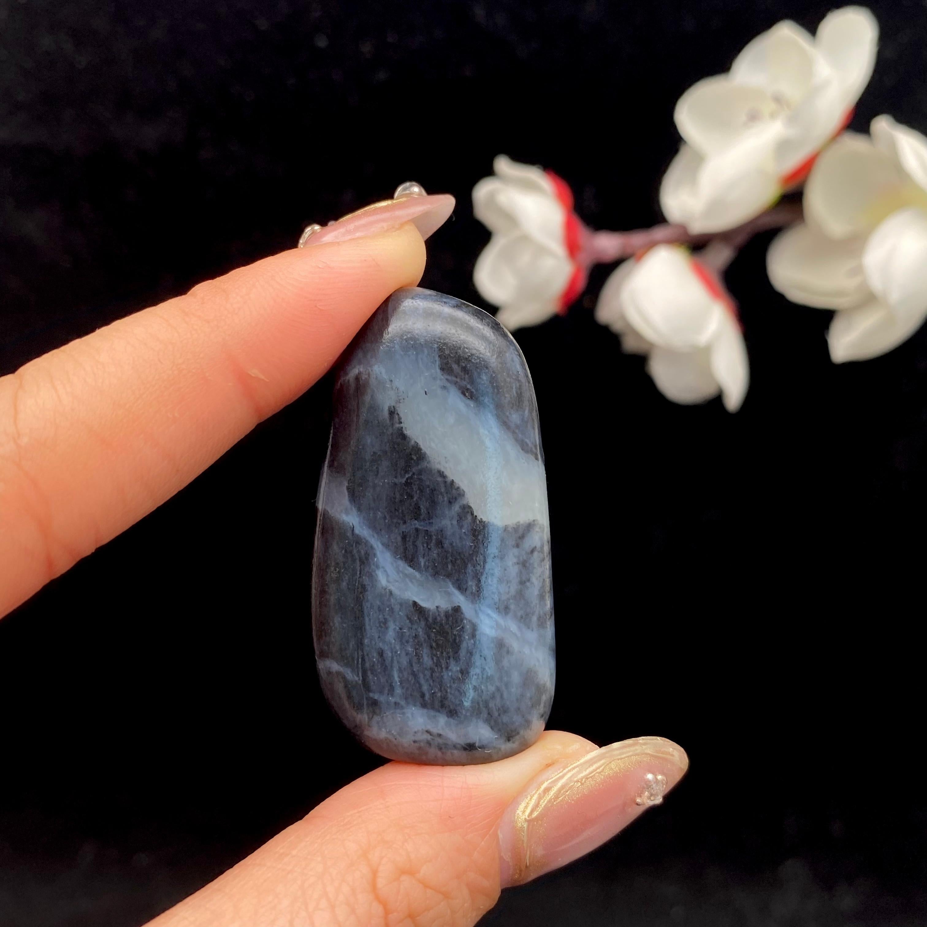 和田玉青花籽料原石（21g）