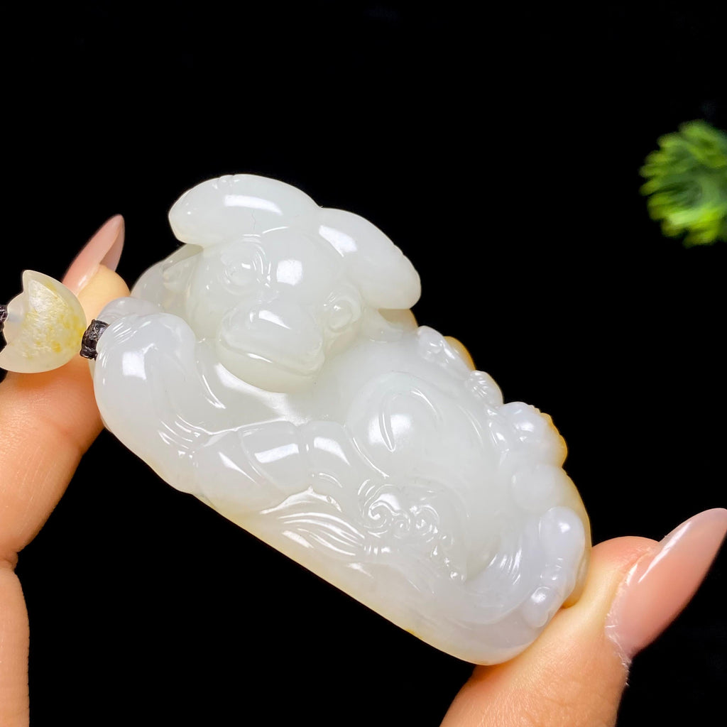 和田玉籽料牛气冲天把件（120.1g）