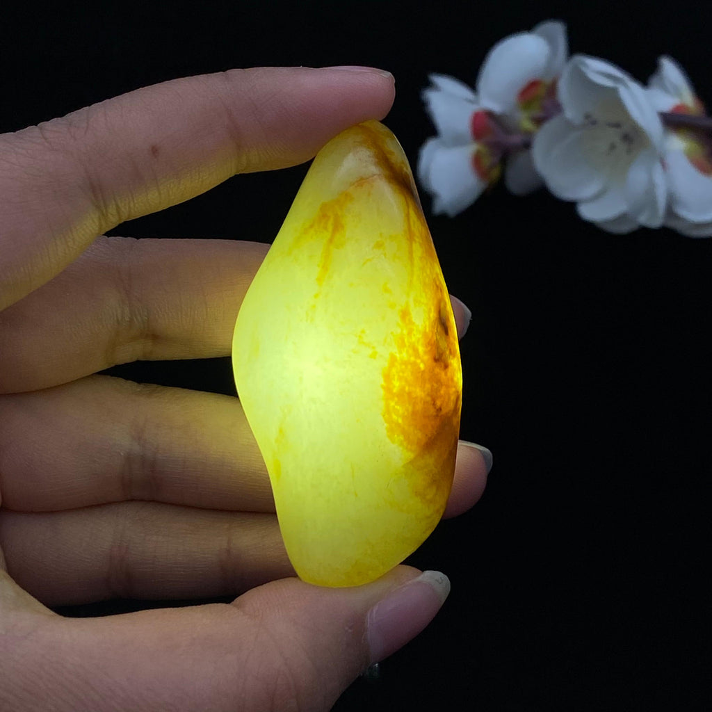 和田玉聚黄皮籽料大挂件（53.7g）