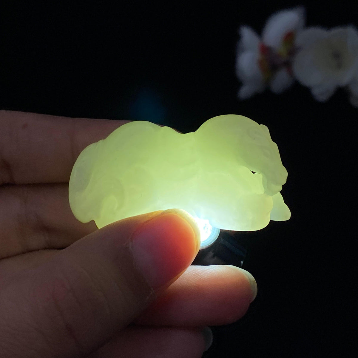 和田玉白玉【马】挂件（28.8g）