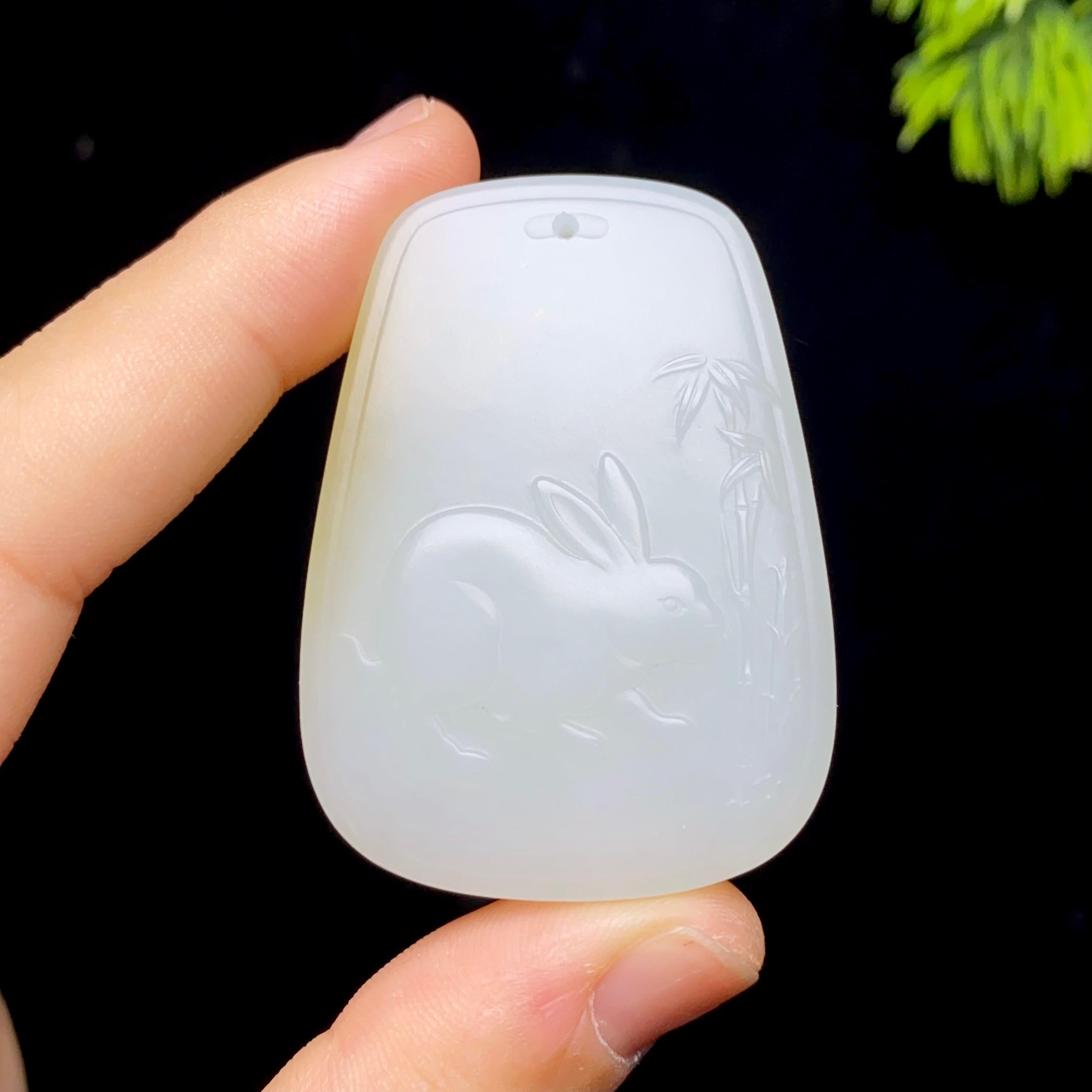 和田玉糖白兔子挂件（33.1g）