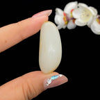 和田玉洒金皮籽料挂件（27.4g）