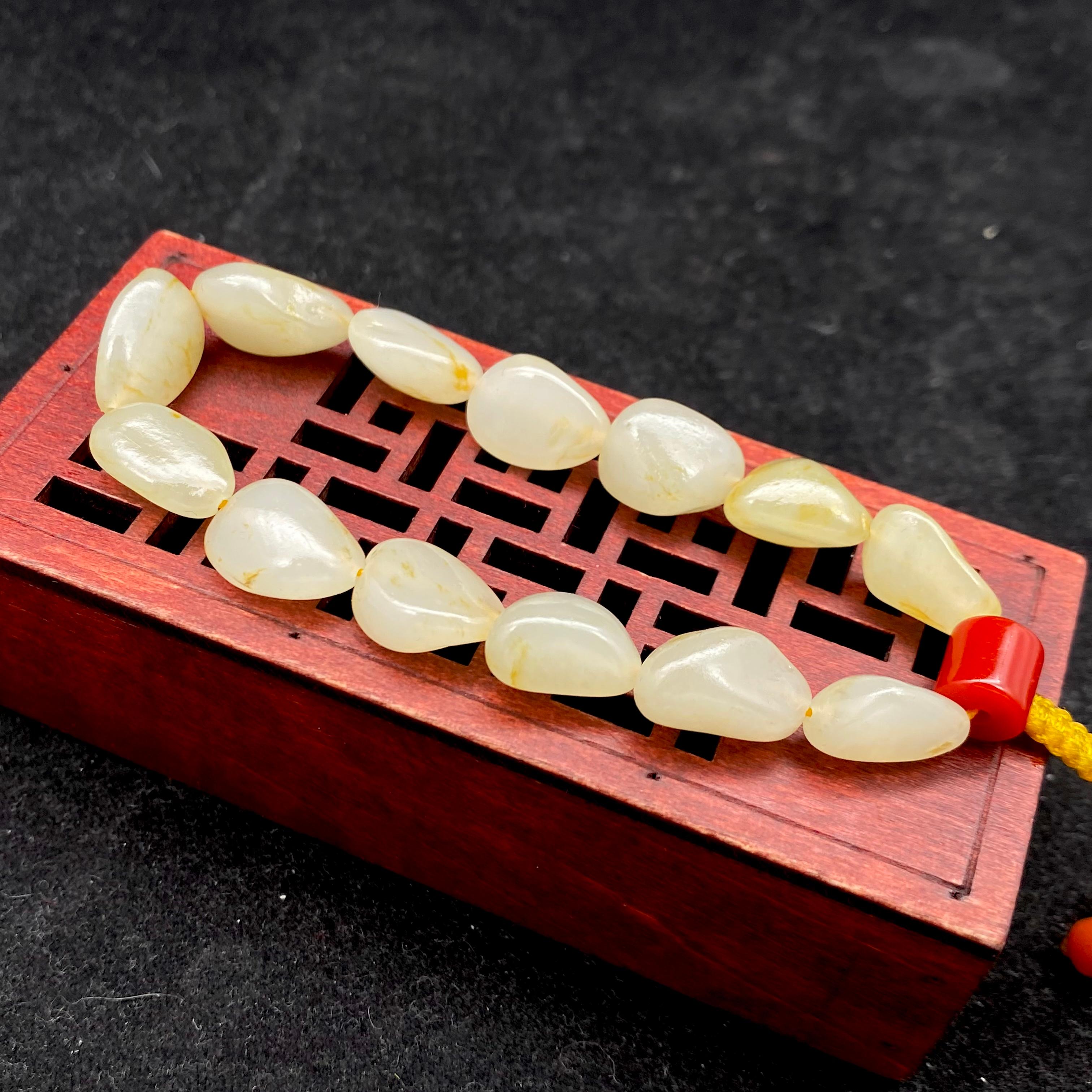 和田玉洒金皮【精品手串】（19.5g）