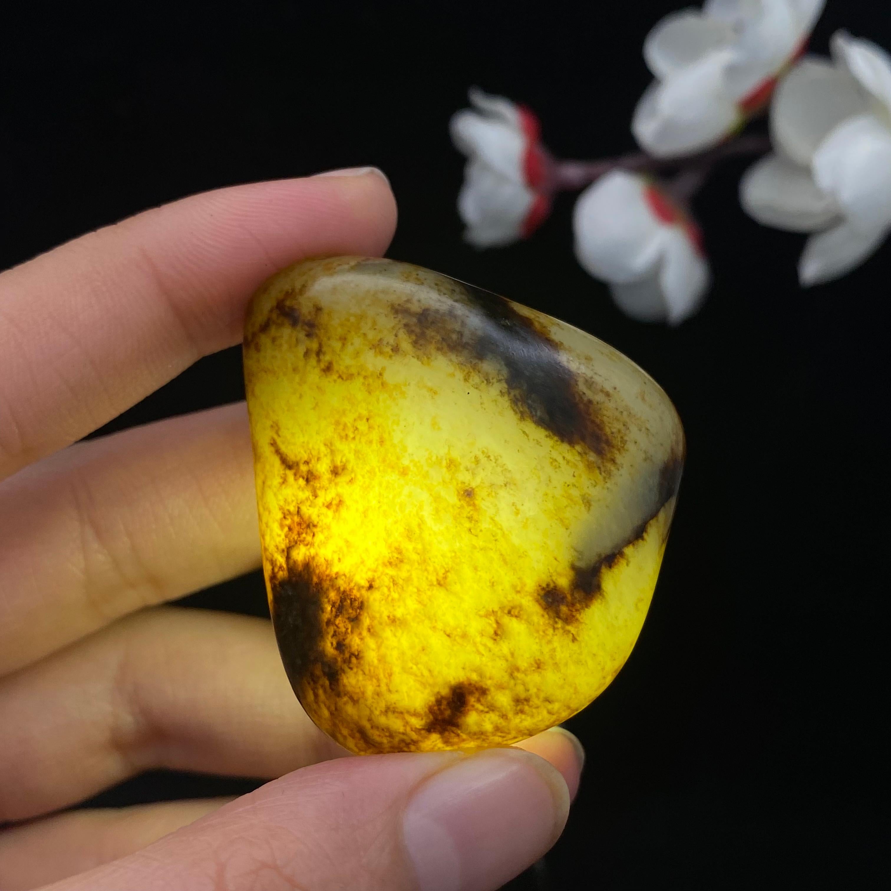和田玉洒金皮籽料原石（46.5g）