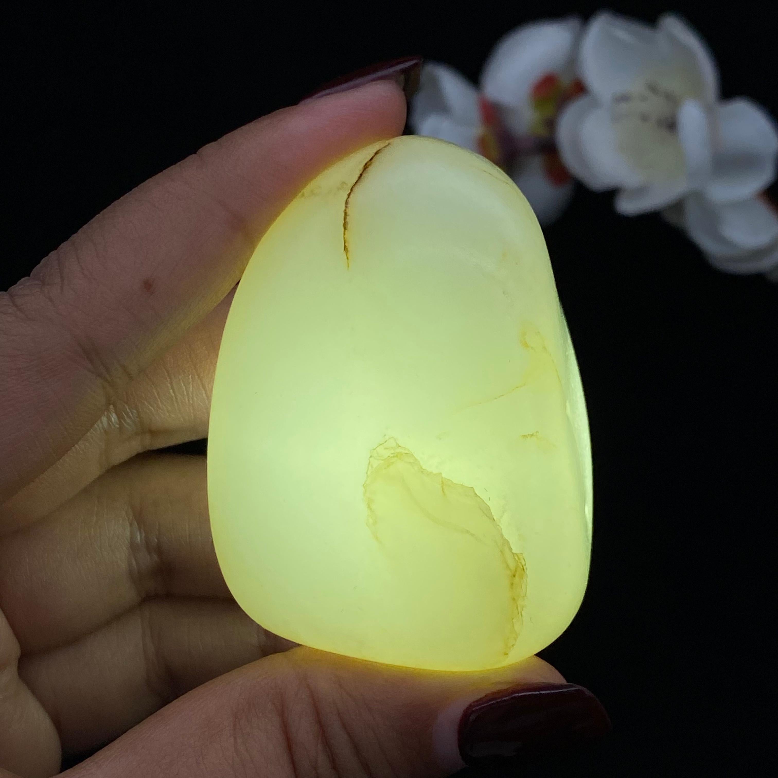 和田玉白玉籽料原石（102.6g）