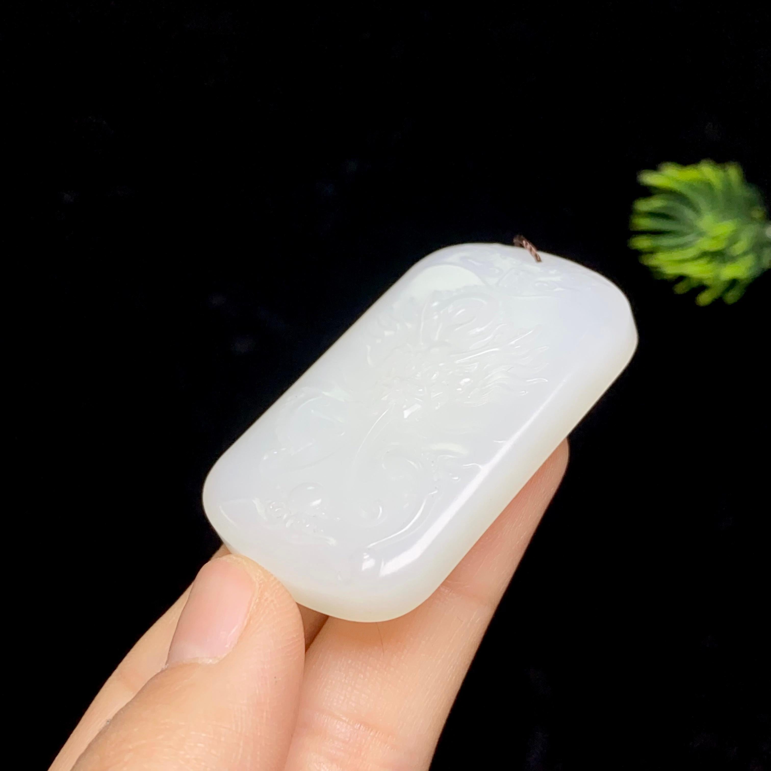 和田玉白玉龙行天下（31.9g）