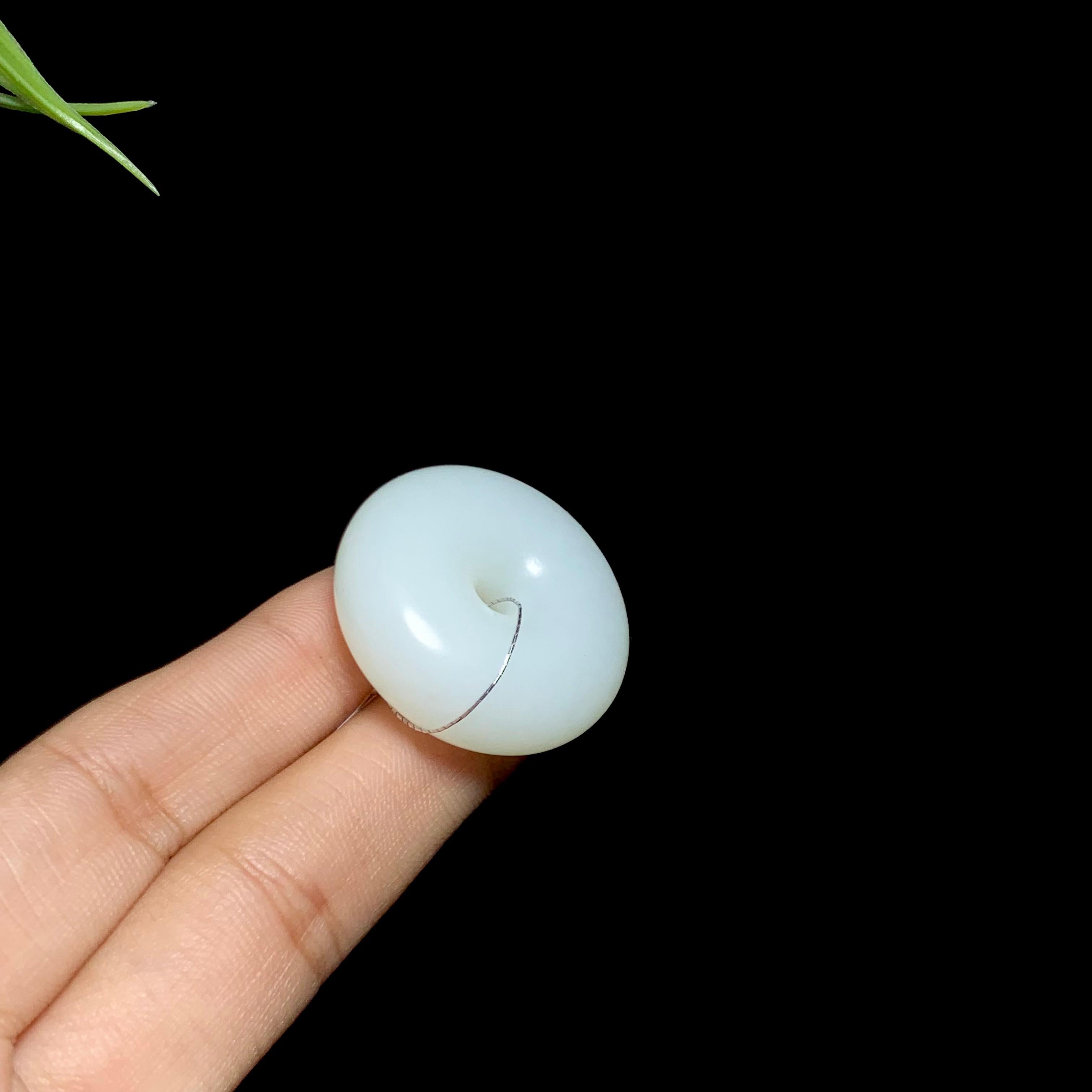 精品和田羊脂白玉平安扣（20.0g）