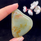 和田玉聚红皮籽料挂件（46.4g）