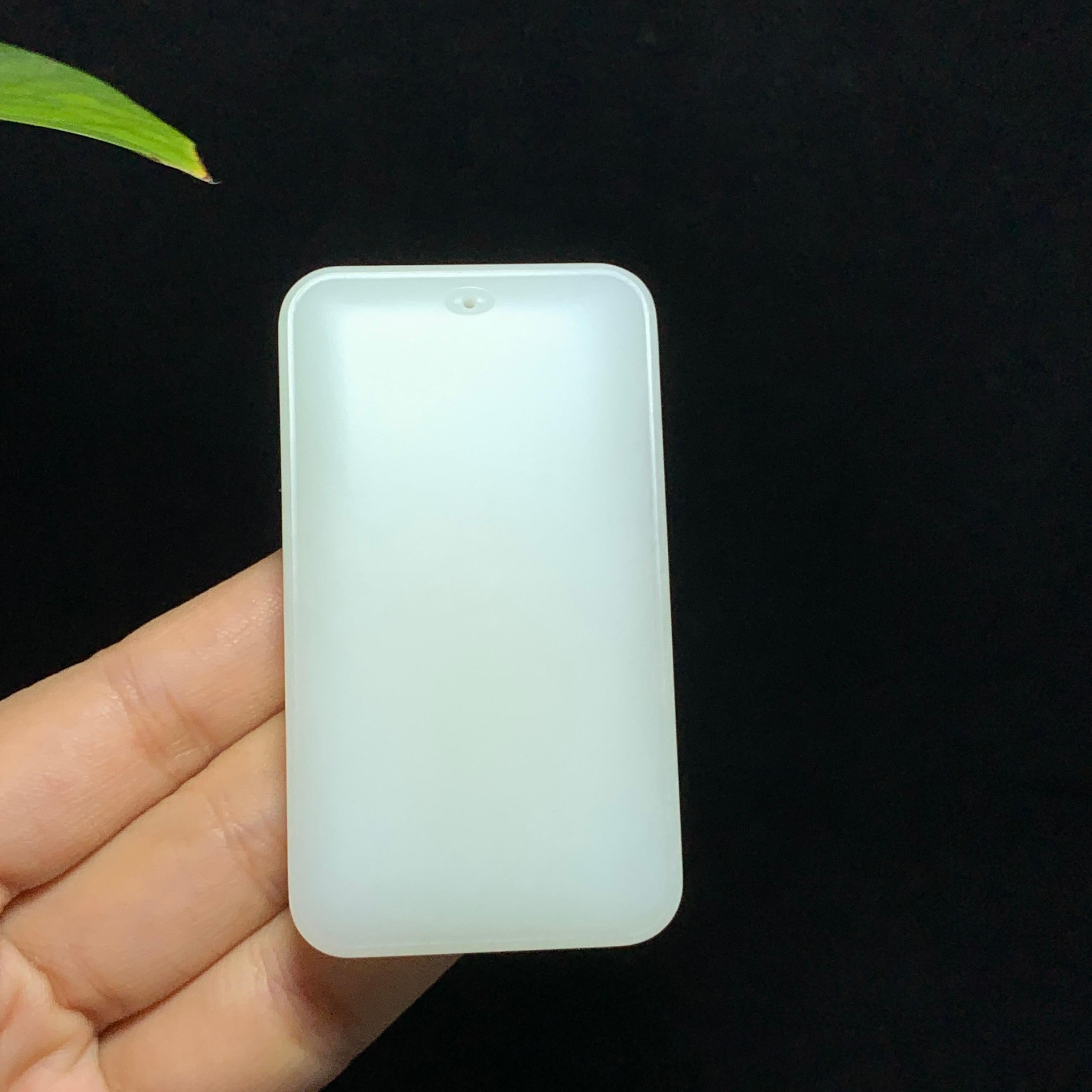 和田山料羊脂白玉无事牌挂件（88.8g）