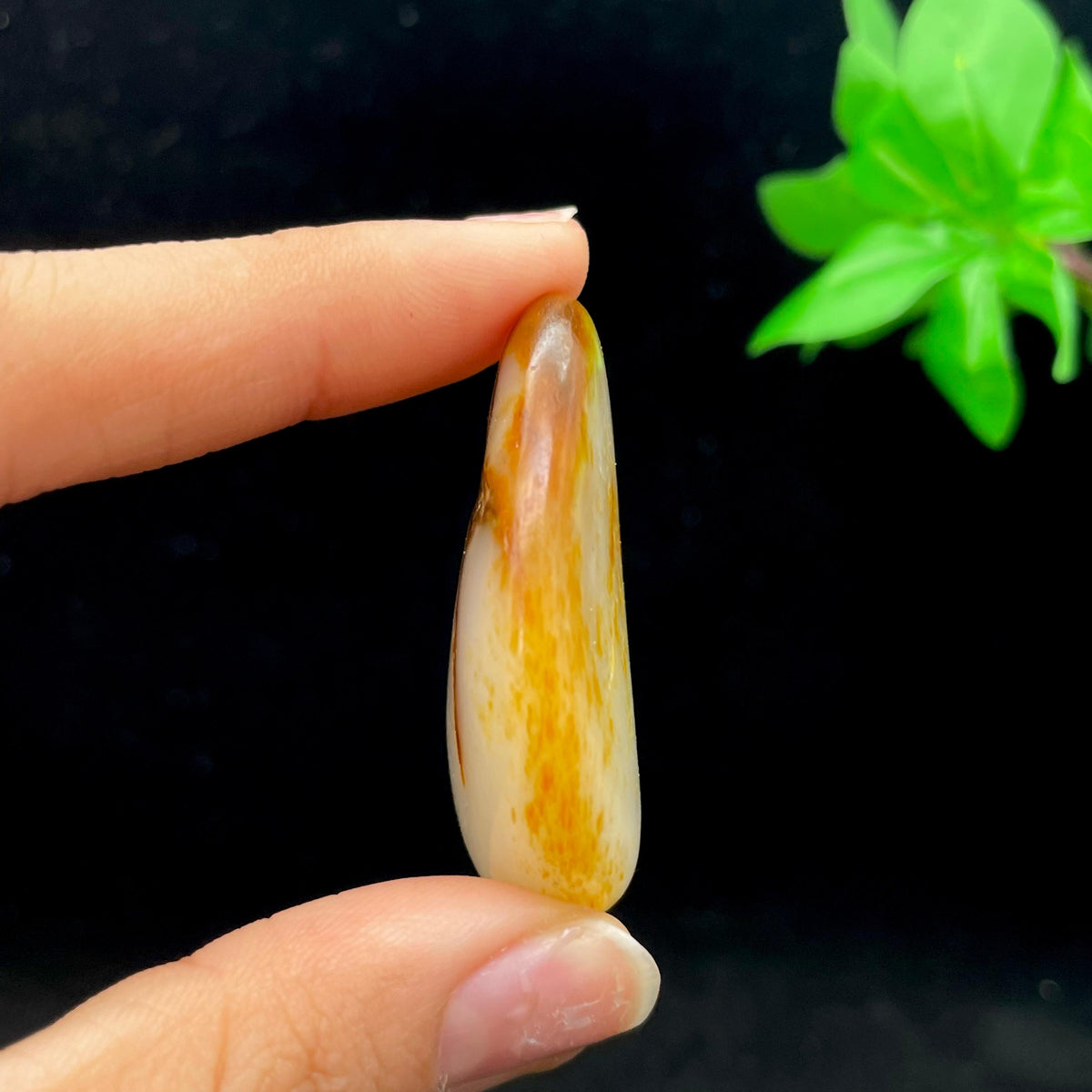 和田玉聚黄皮籽料（31.8g）