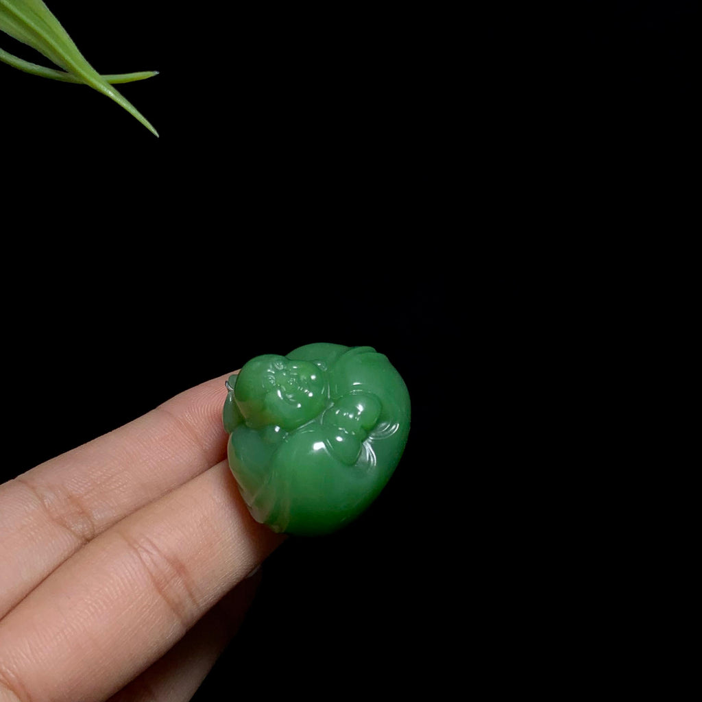 和田碧玉辣阳绿佛公挂件（24.7g）