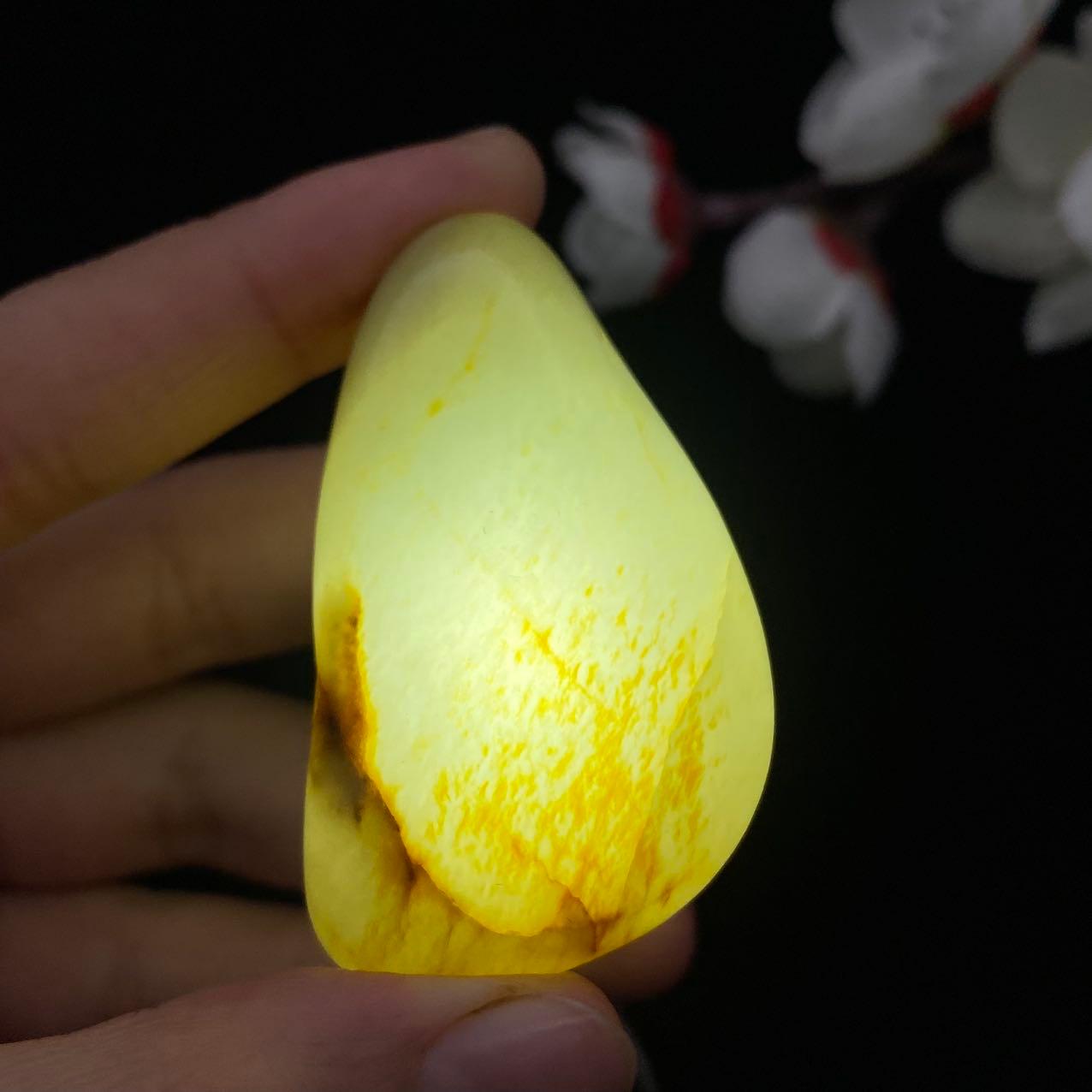 和田玉洒金皮籽料原石（43.1g）