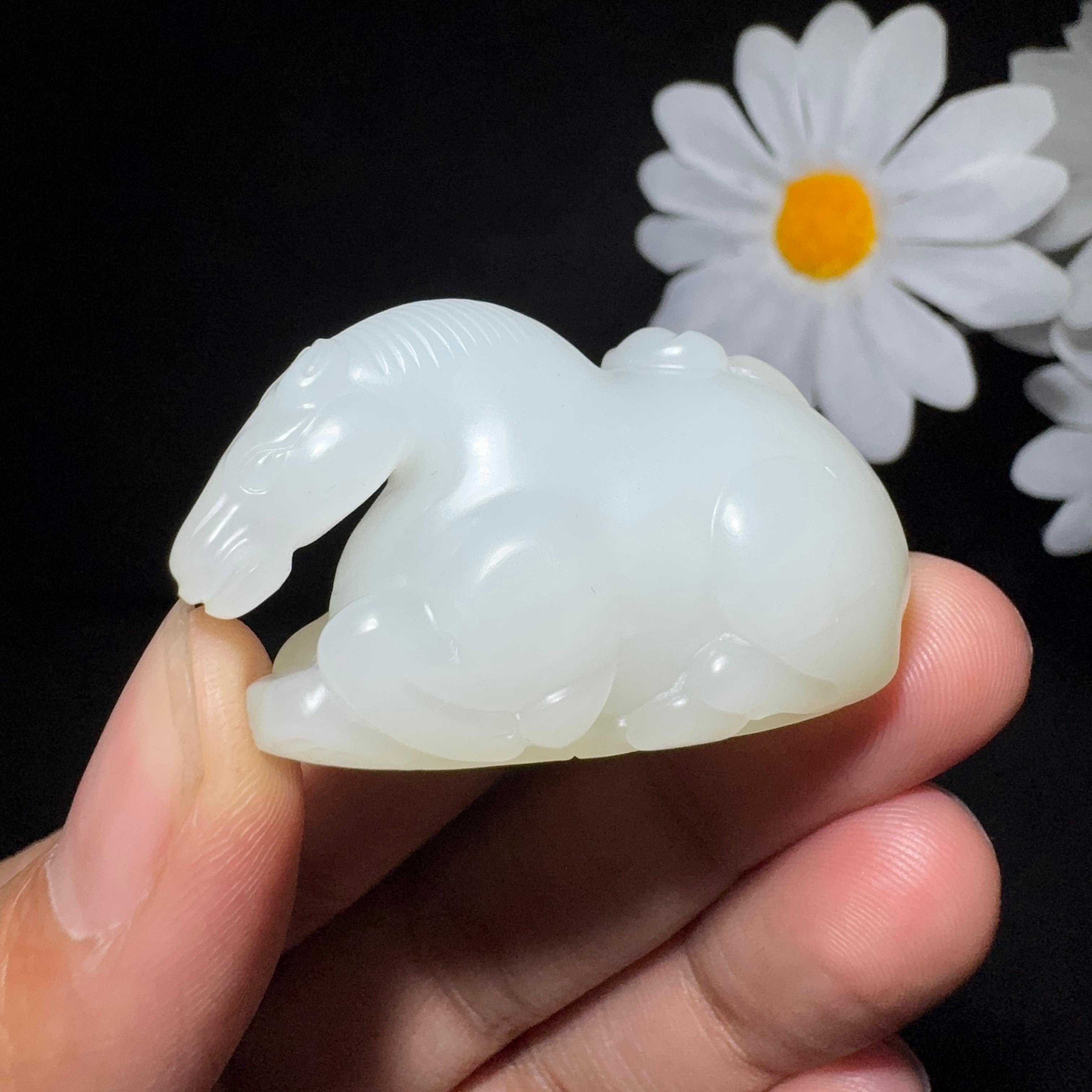 和田玉籽料马到成功（29.1g）