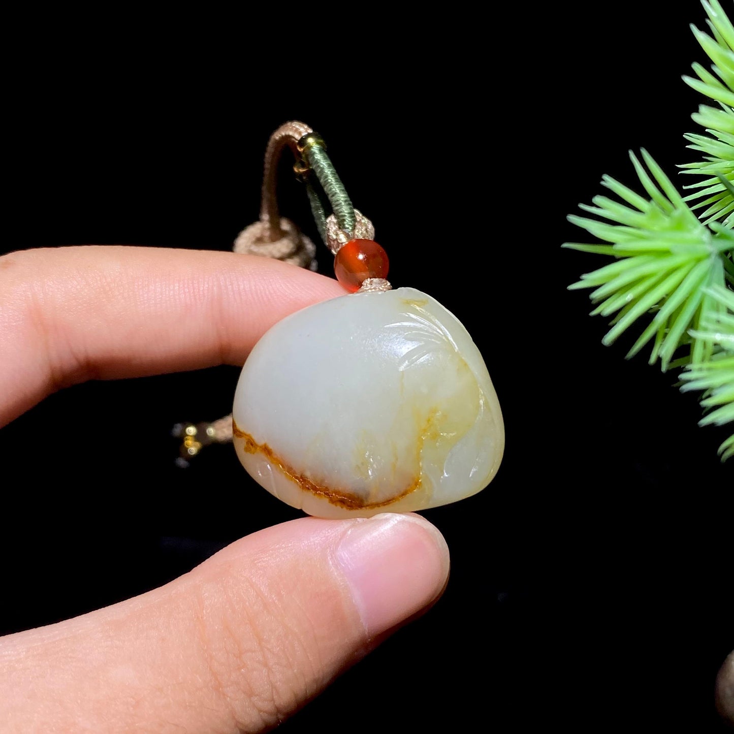 和田玉籽料佛公（20.3g）