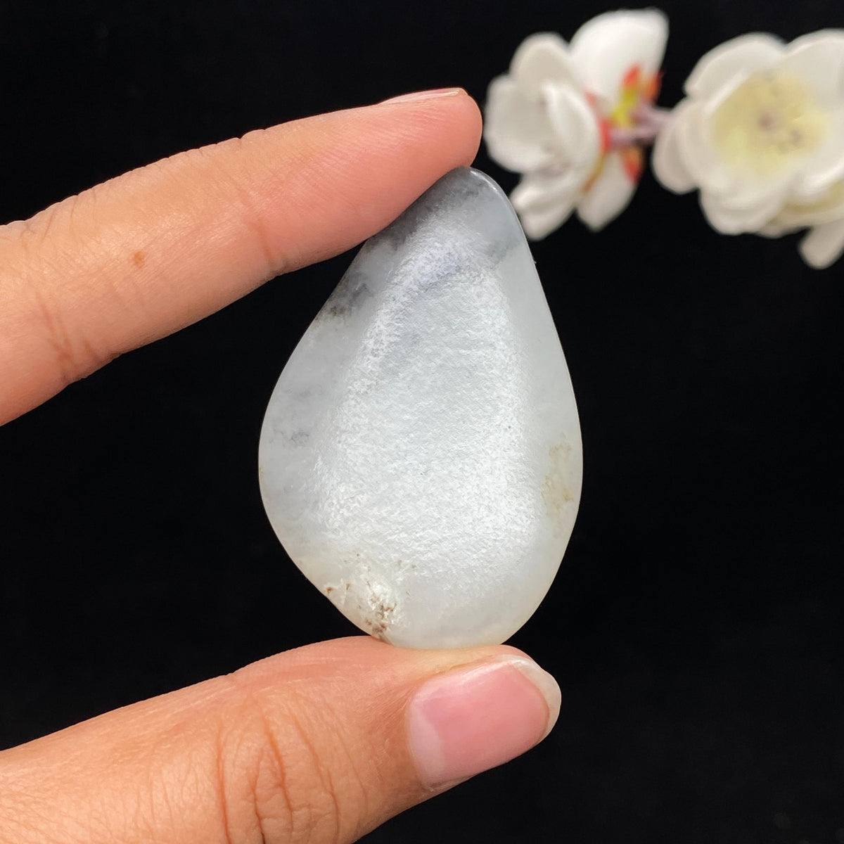和田玉青花籽料挂件（27.2g）