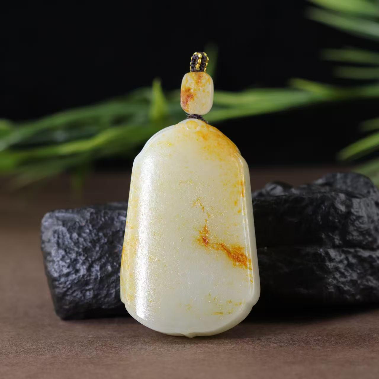 和田玉白玉洒金皮无事牌（74.2g）