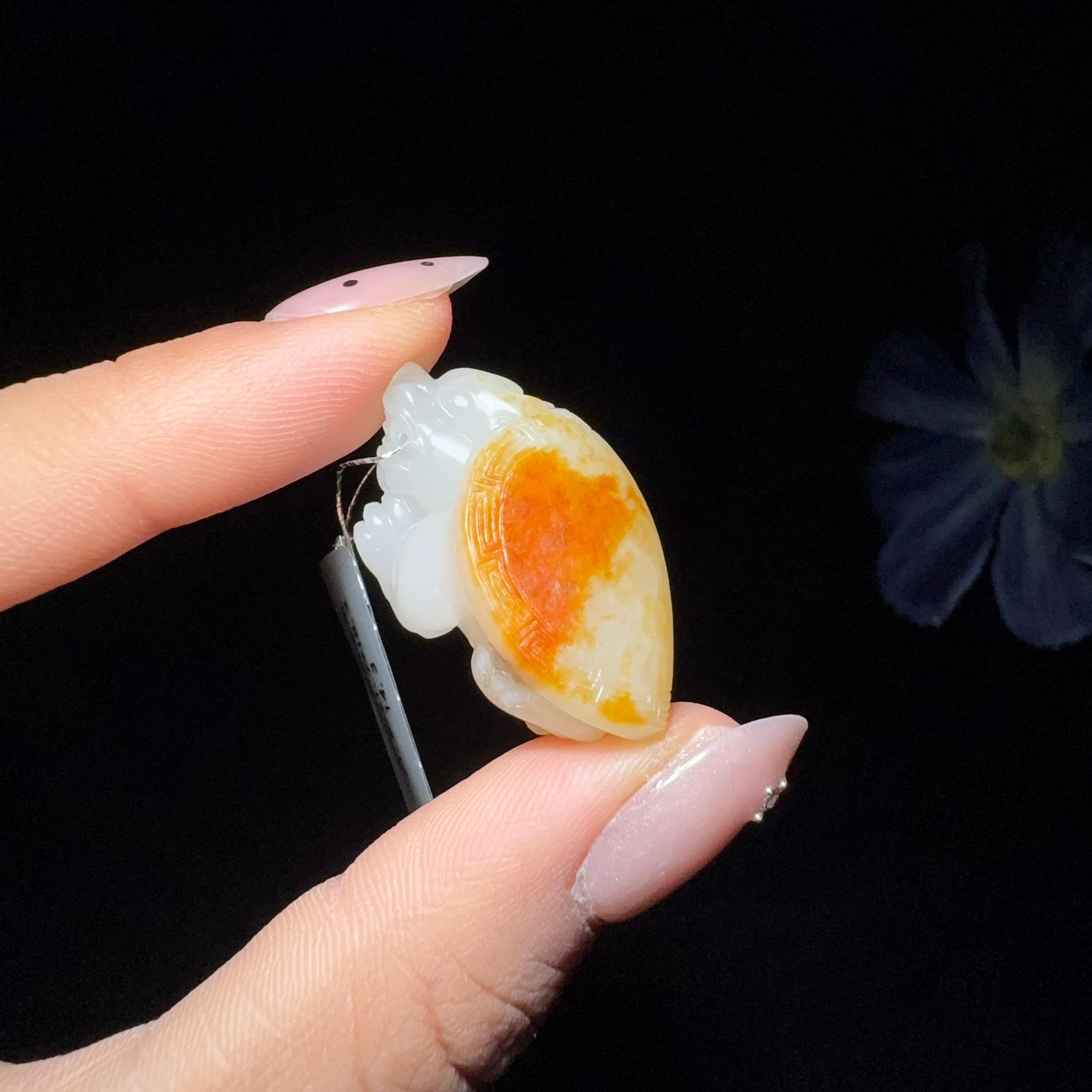 和田玉籽料挂件龙龟（14.2g）