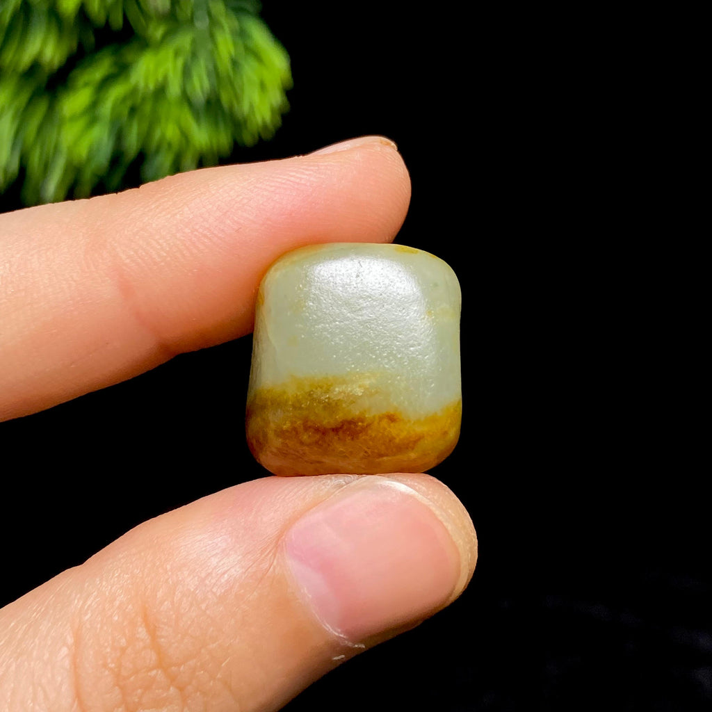 【超值推荐】和田玉黄皮籽料（7.1g）