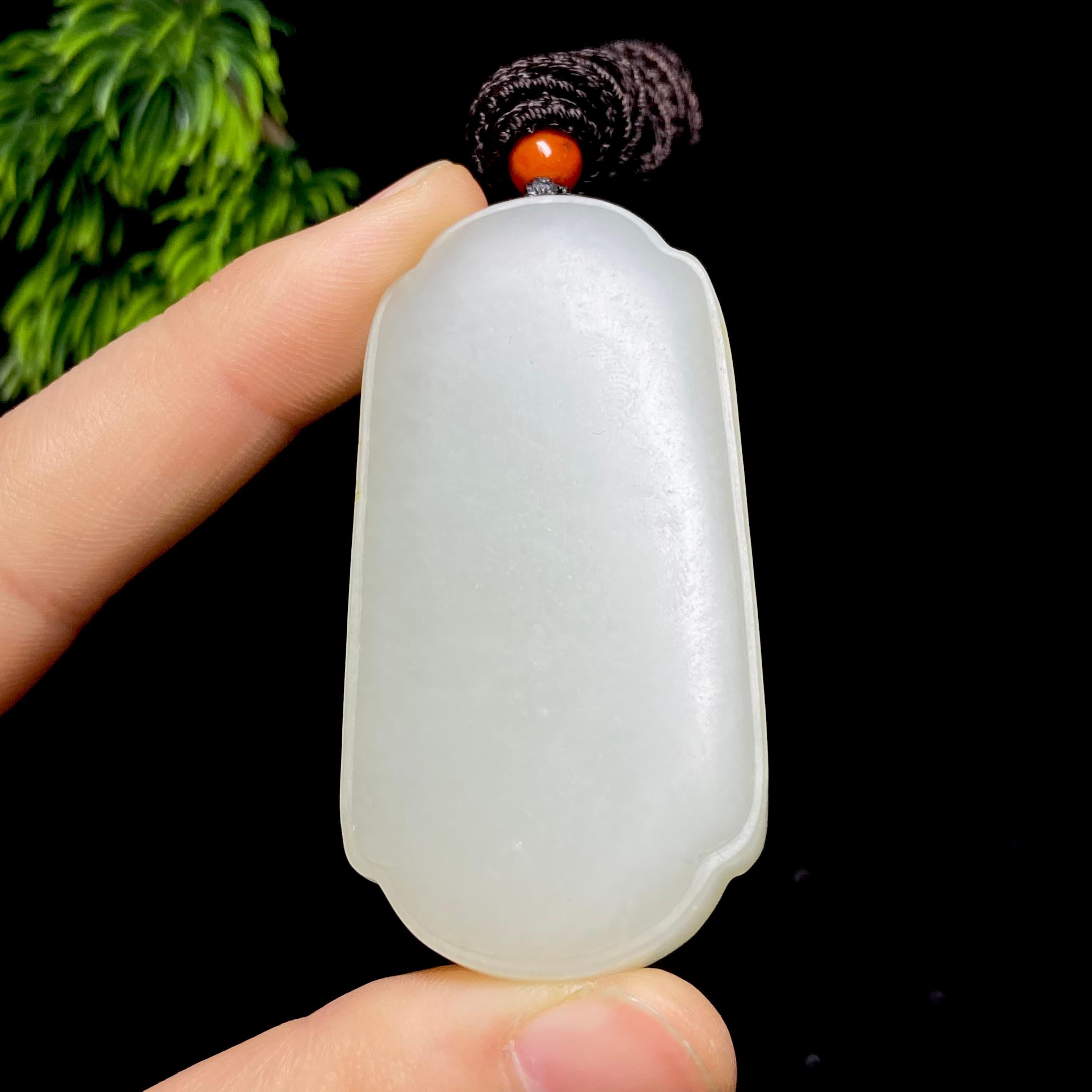 和田玉籽料无事牌（46.7g）