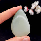 和田玉白玉带翠籽料挂件（47.3g）