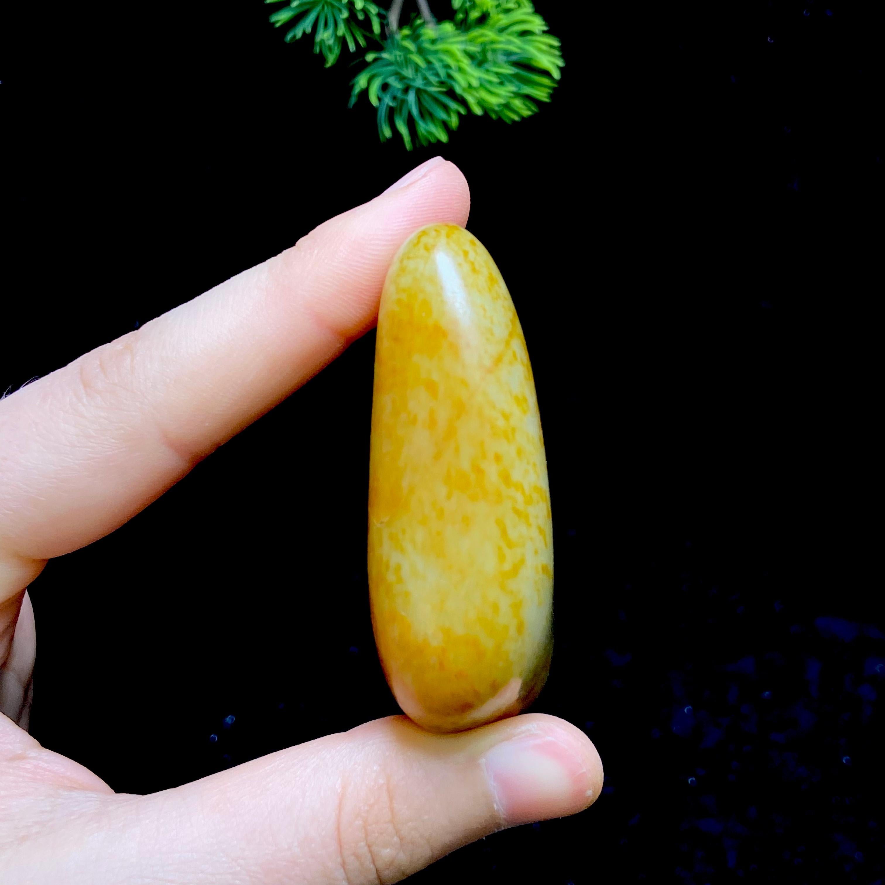 和田玉红沁皮籽料（85g）
