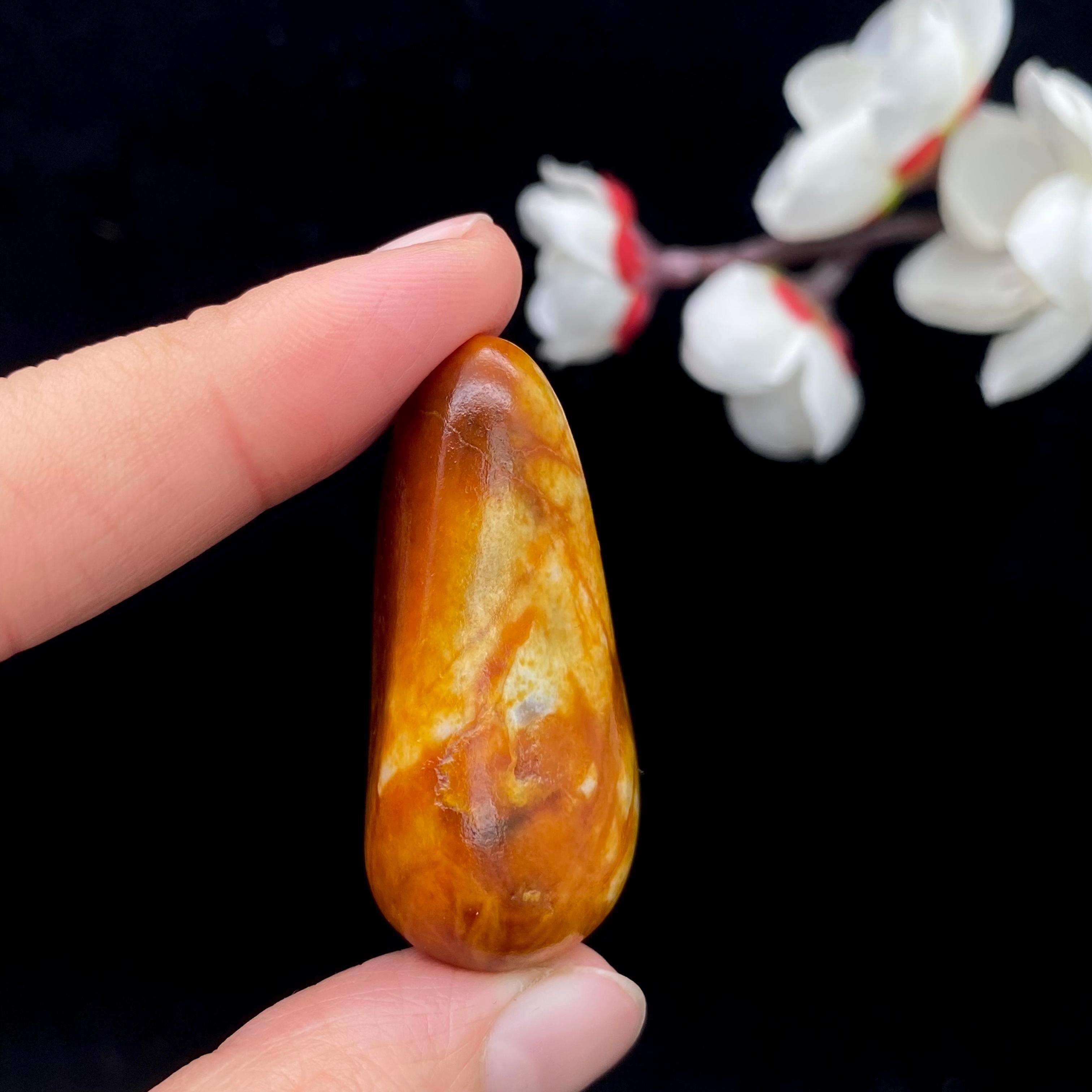 和田玉红沁皮籽料原石（28.3g）