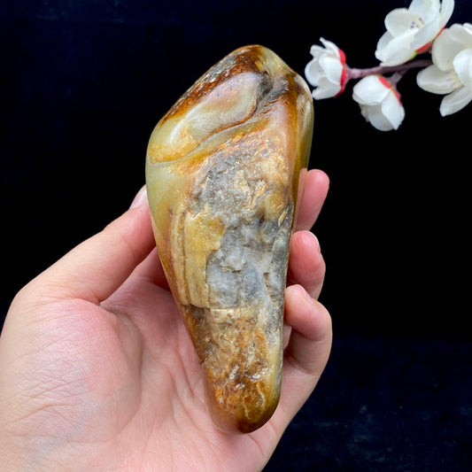 和田玉洒金皮籽料原石（642.6g）