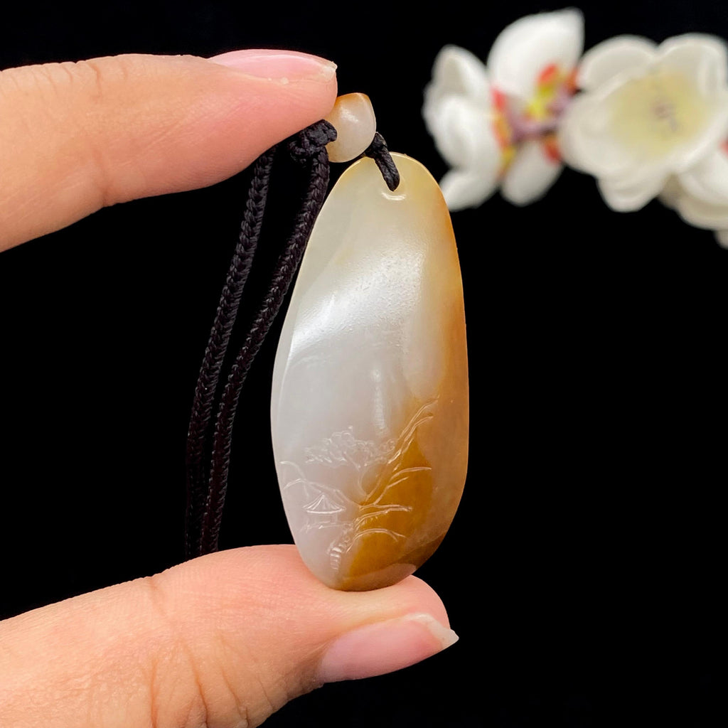 和田玉籽料【下山虎】挂件（15.7g）