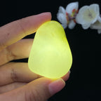和田玉白玉带翠籽料挂件（48.1g）