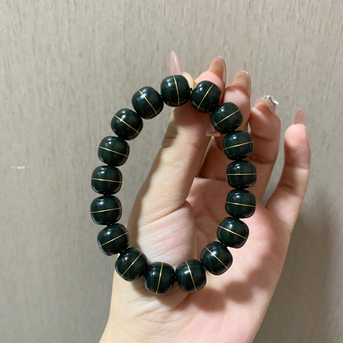 精品和田玉错金工艺沙枣青老型珠手串（44.5g）