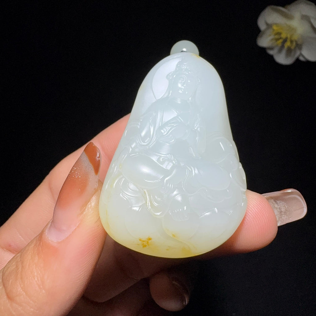 和田玉籽料观音挂件（50.2g）