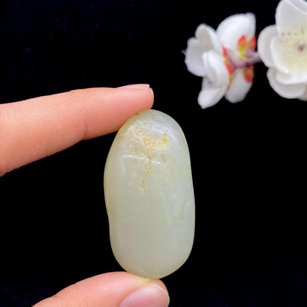 和田玉青白玉带黄皮籽料（34.7g）