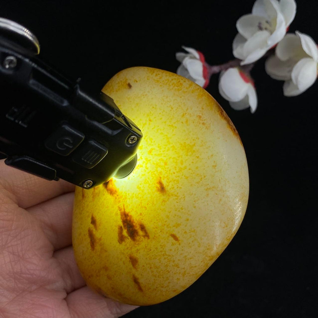 和田玉洒金皮籽料原石（261.3g）