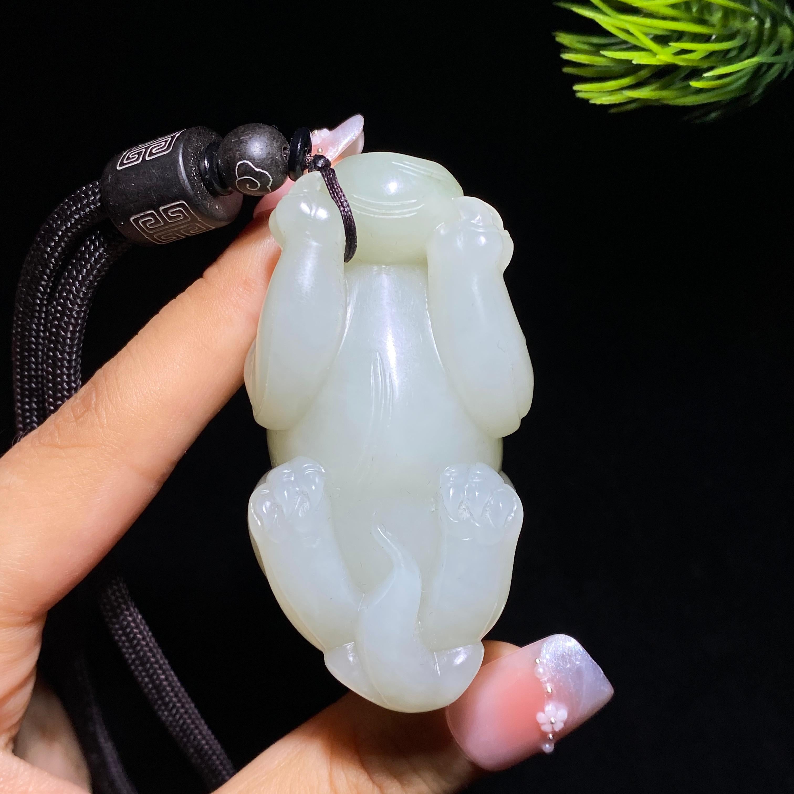 和田玉籽料貔貅把件（128.6g）