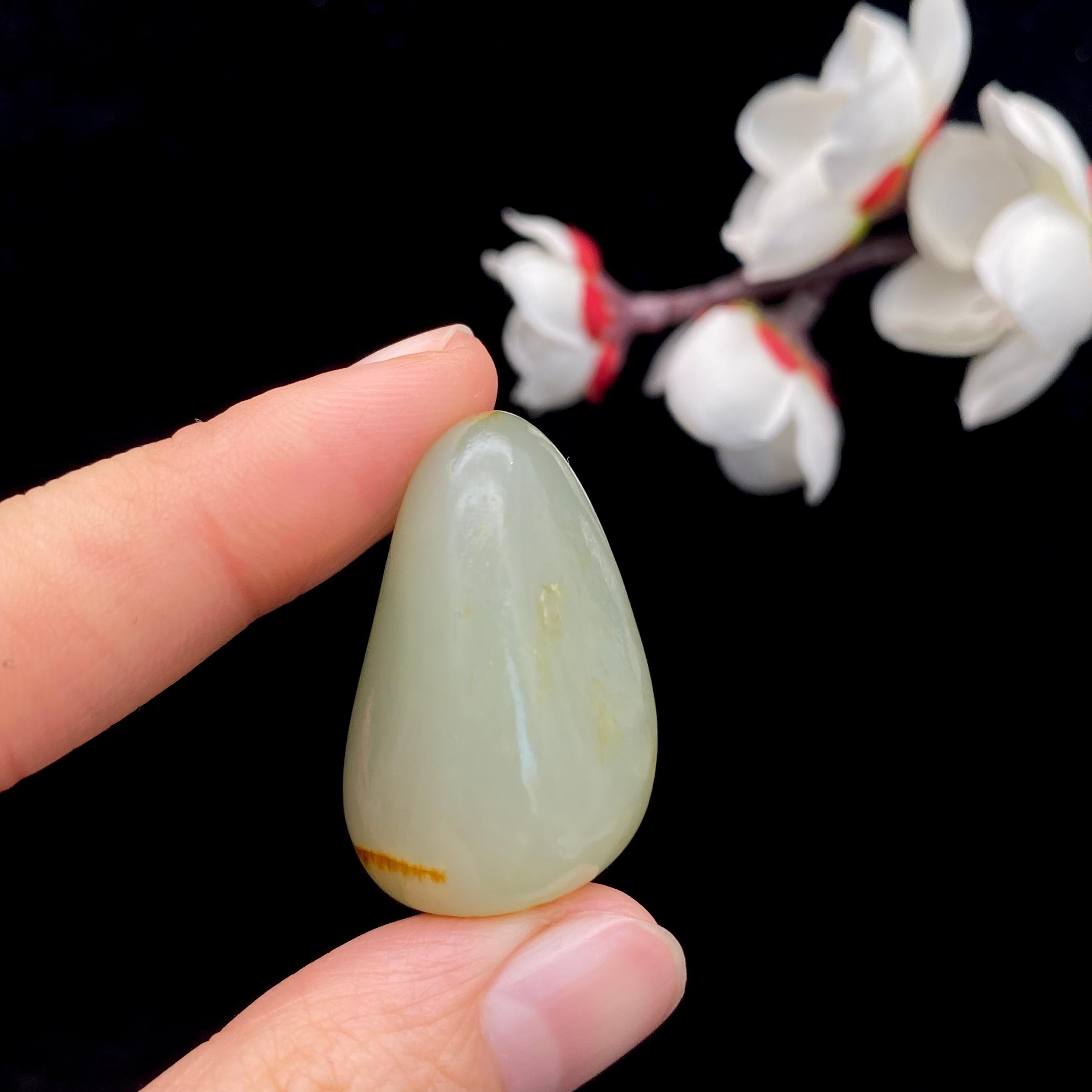 和田玉聚红皮籽料挂件(17.1g)