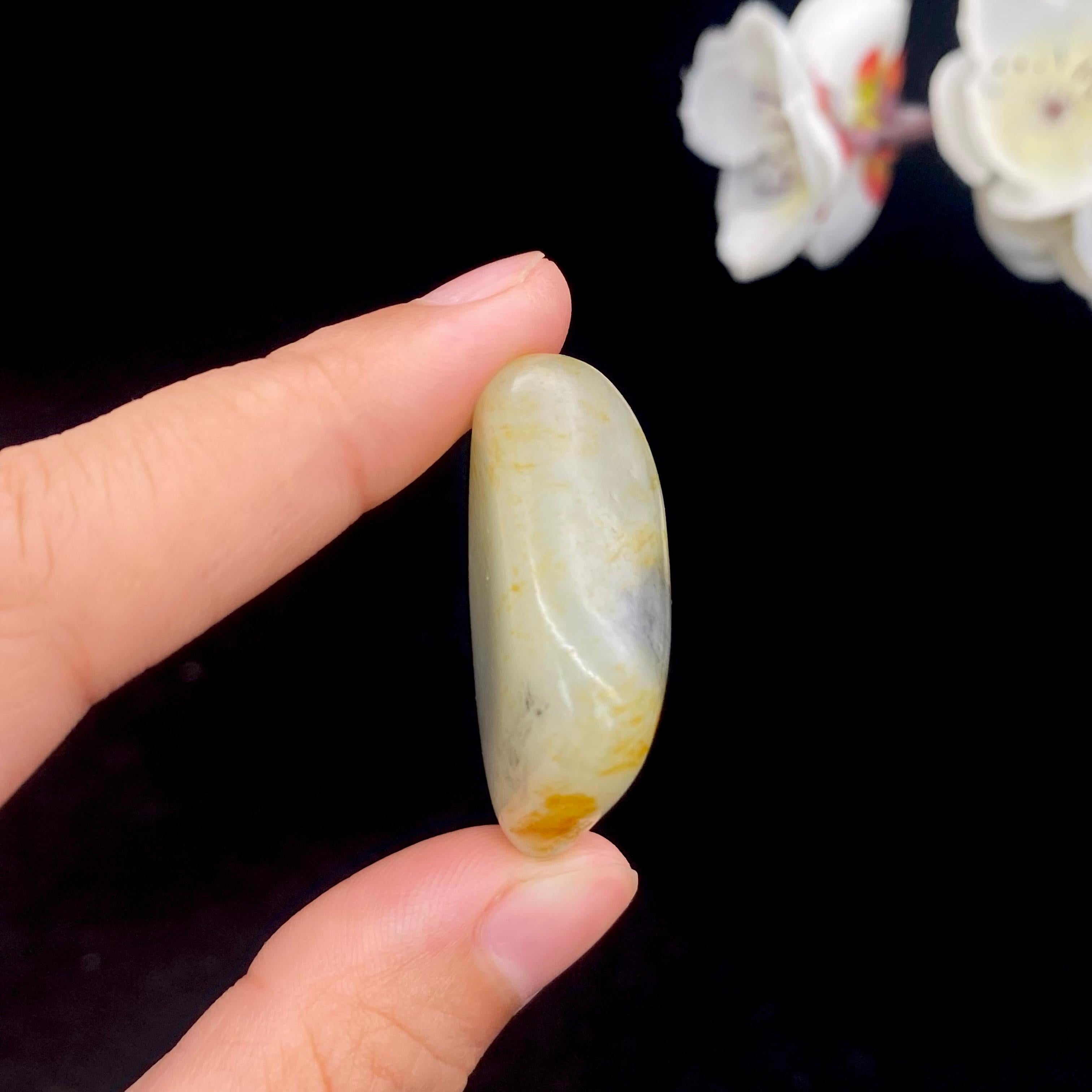 和田玉青花籽料吊坠籽（16.3g）