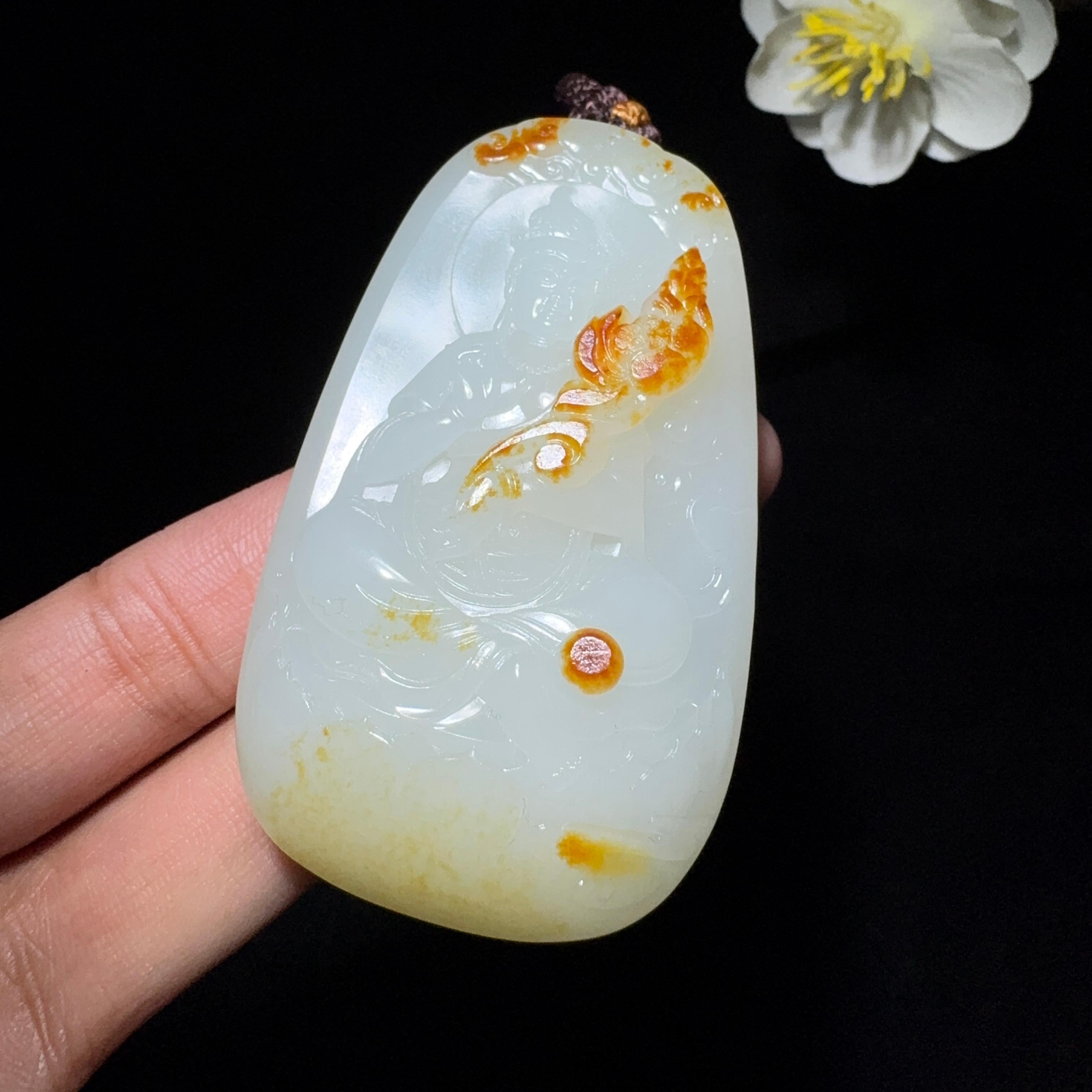 收藏毕业级和田玉籽料挂件观音挂件（83.1g）