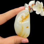 和田玉洒红皮籽料大挂件（58.5g）