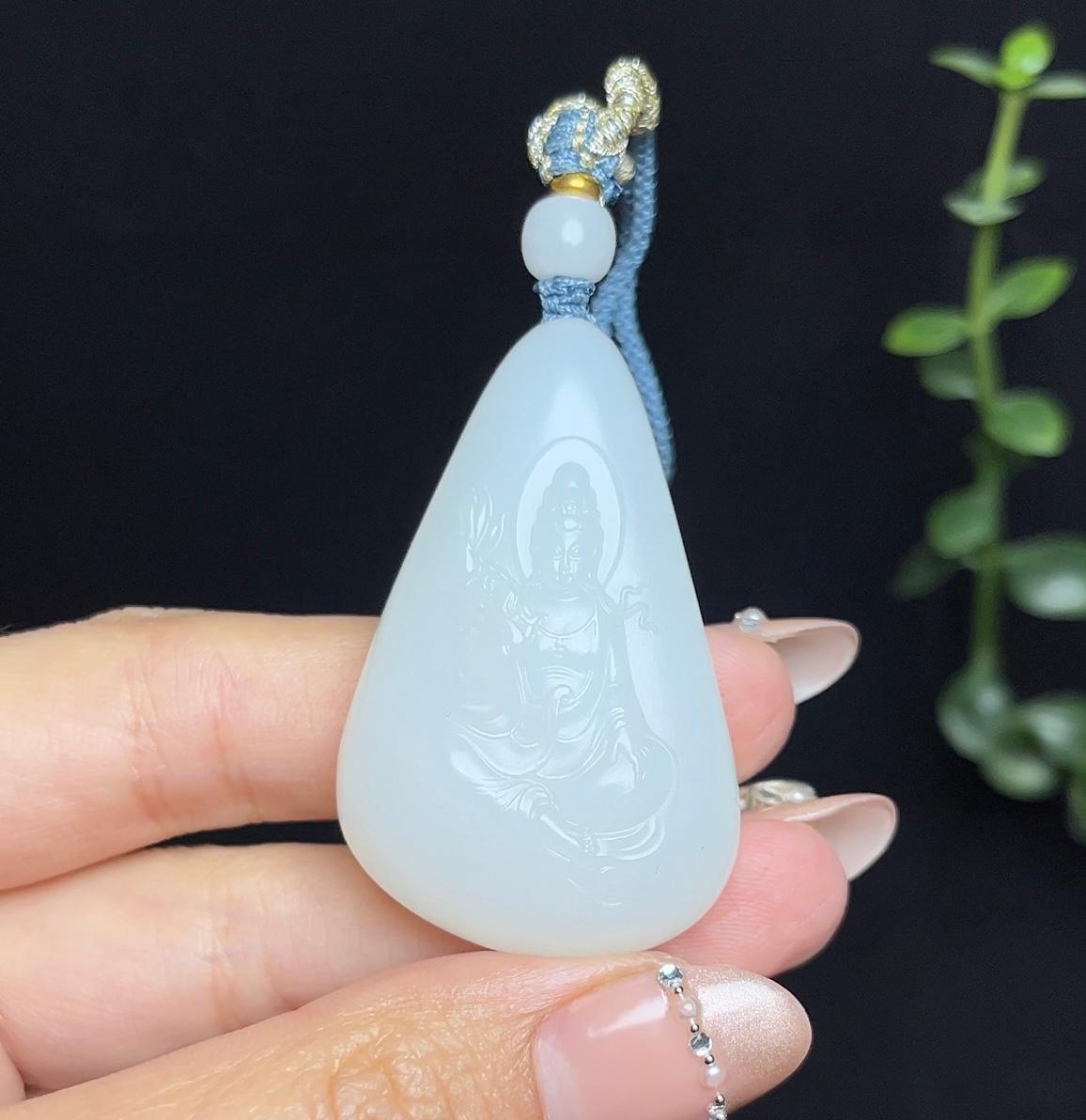 和田玉羊脂白玉大势至菩萨（32.0g）