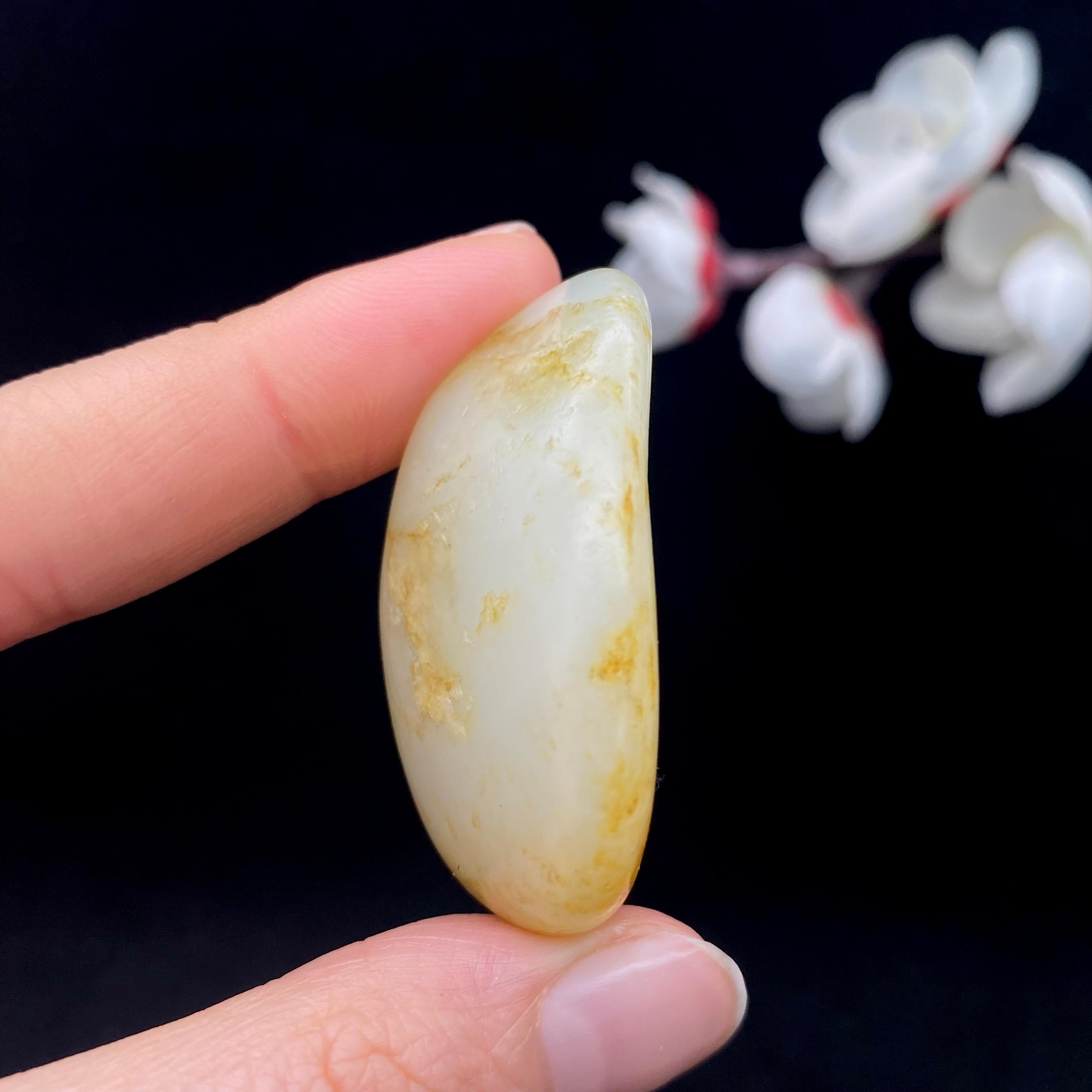 和田玉洒金皮籽料挂件（30.8g）