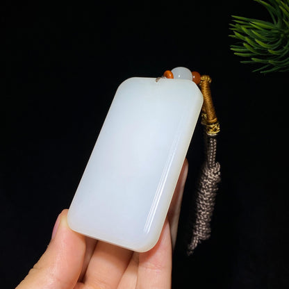 和田玉白玉无事牌（77.7g）