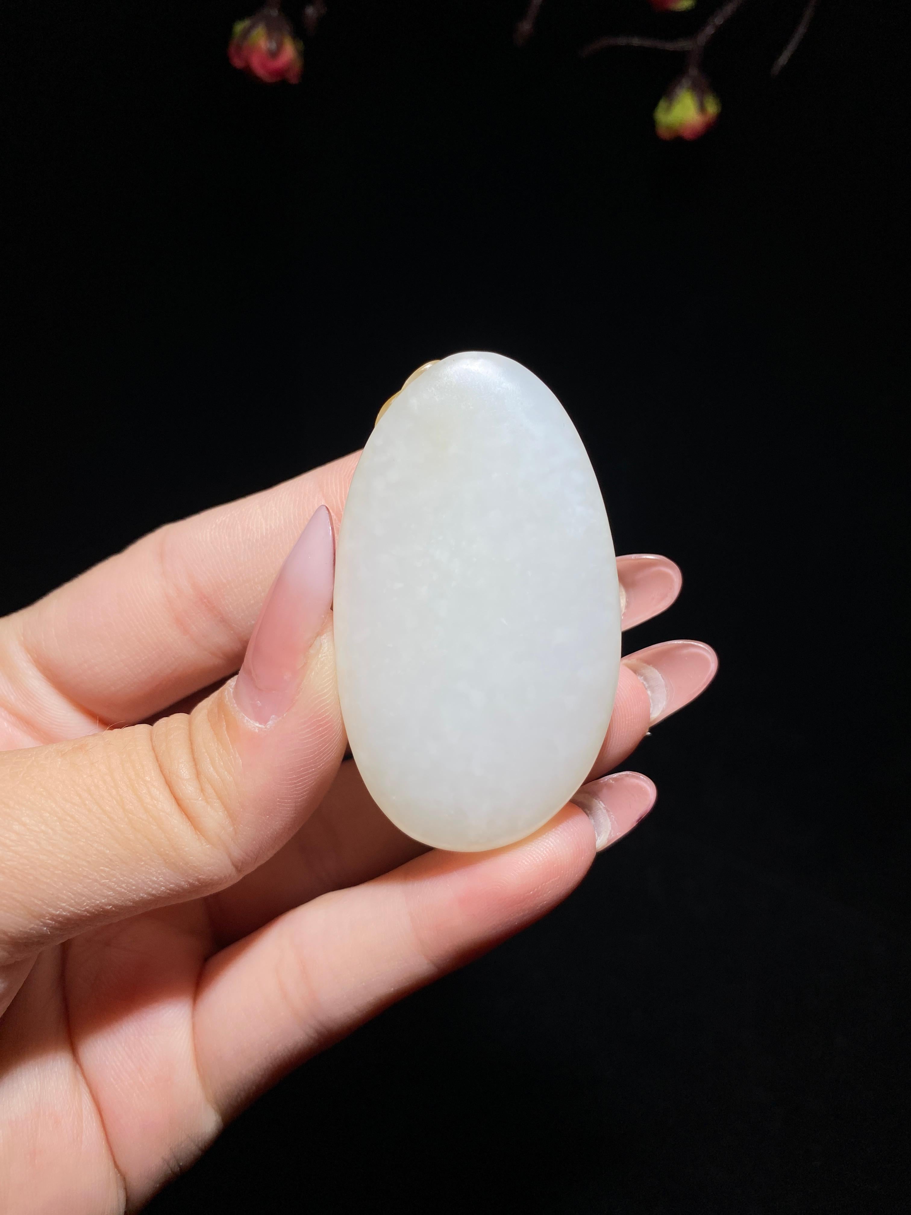 和田玉糖白玉福在眼前（35.3g）