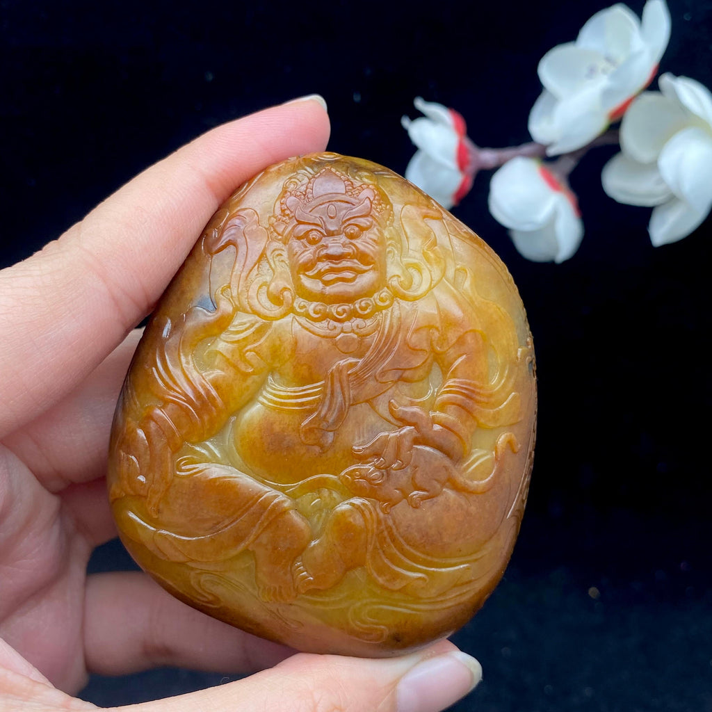 和田玉黄沁皮籽料【黄财神】手把件（176.9g）