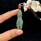 和田玉沙枣青籽料【佛手】（21.3g）