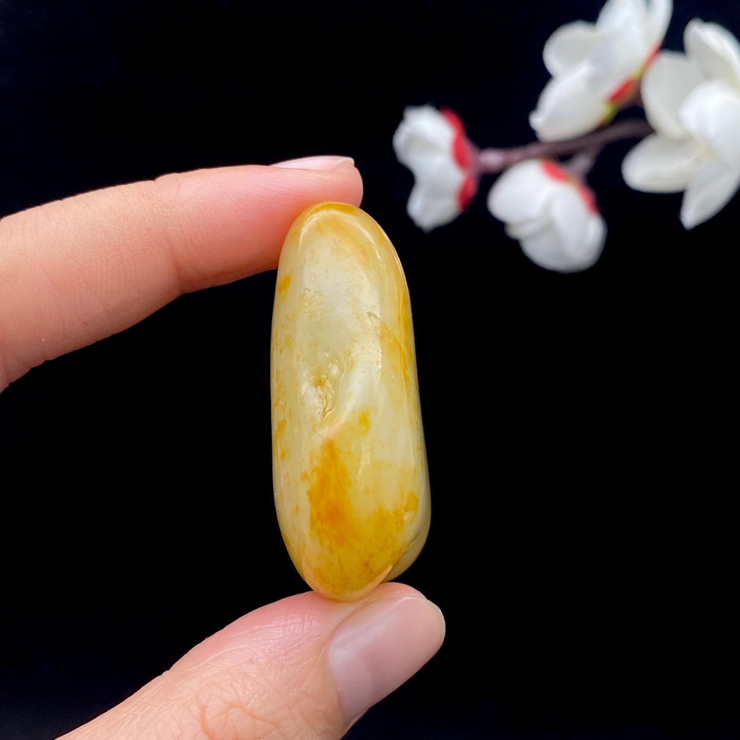 和田玉聚黄皮籽料原石（35g）