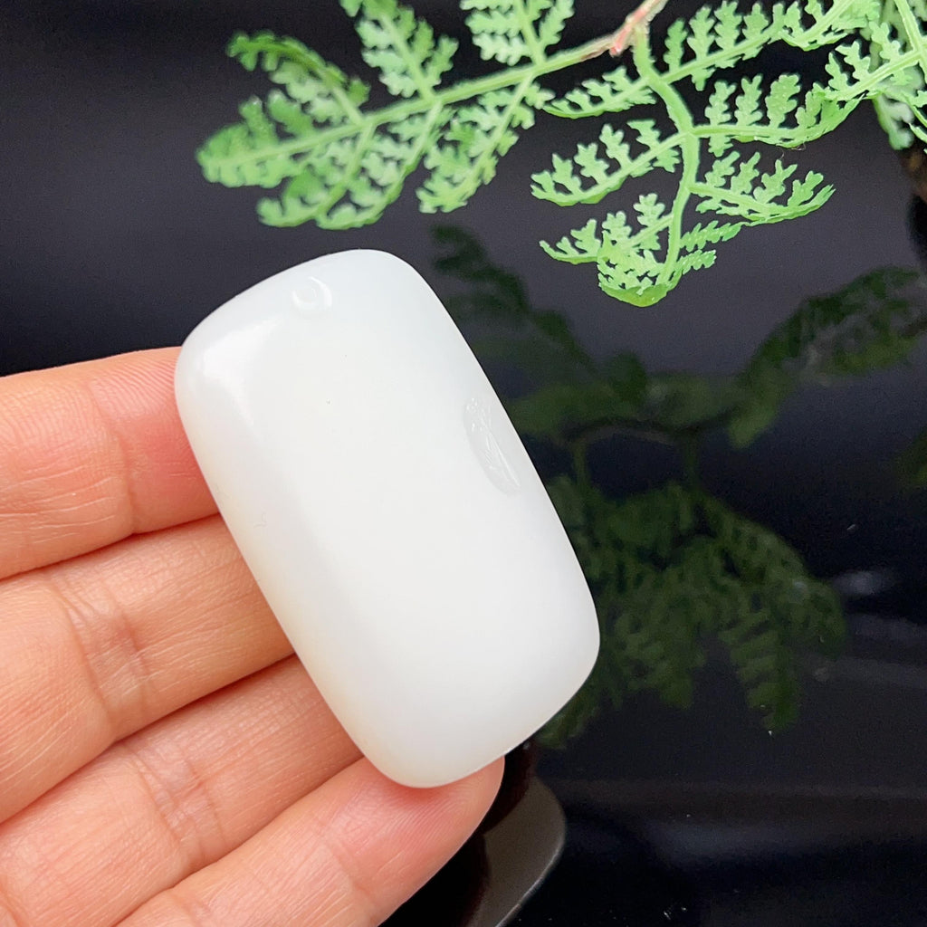 和田玉羊脂白玉无事牌（33.4g）