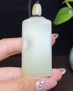 新疆和田玉籽料平安无事牌（51.2g）