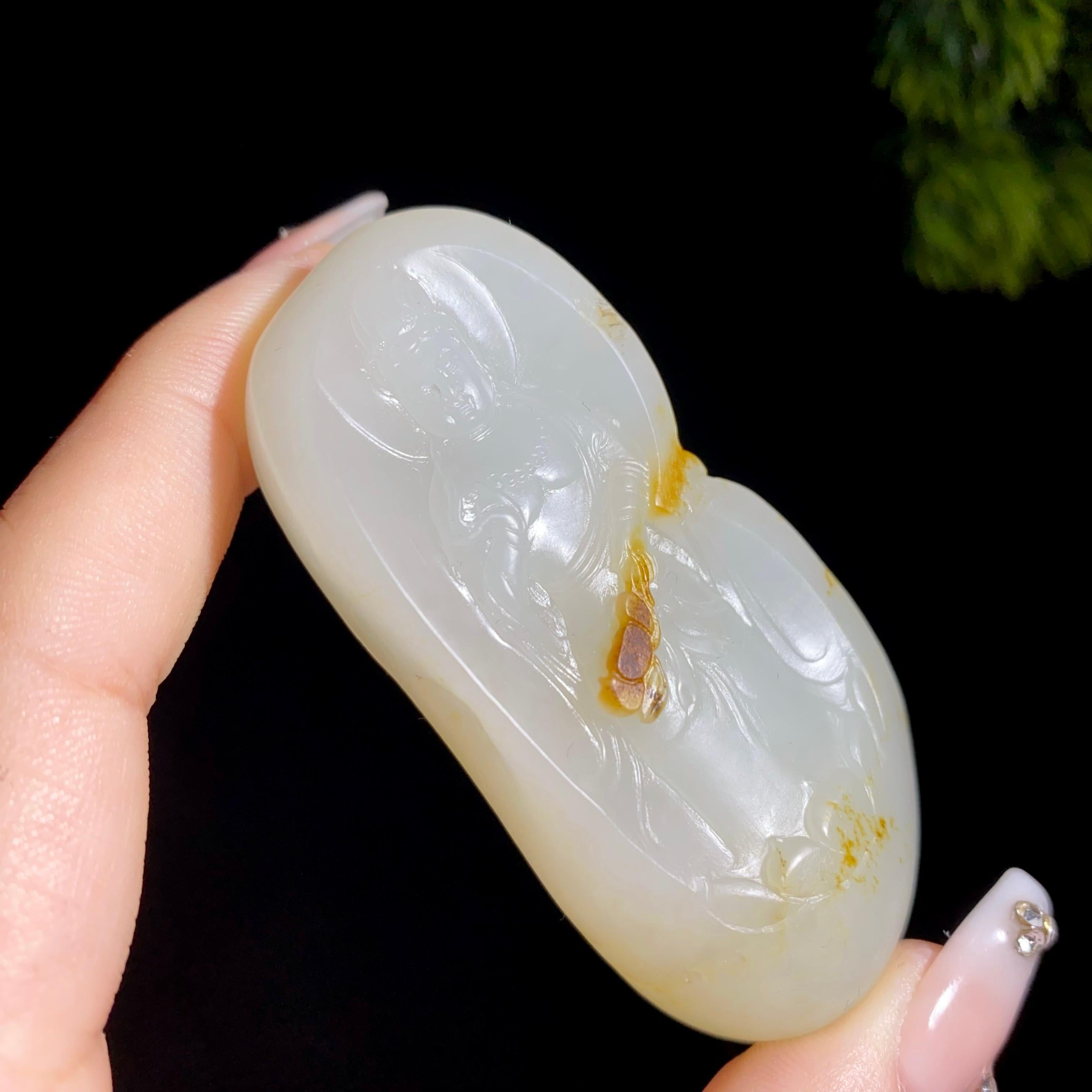 和田玉籽料观音（67.3g）
