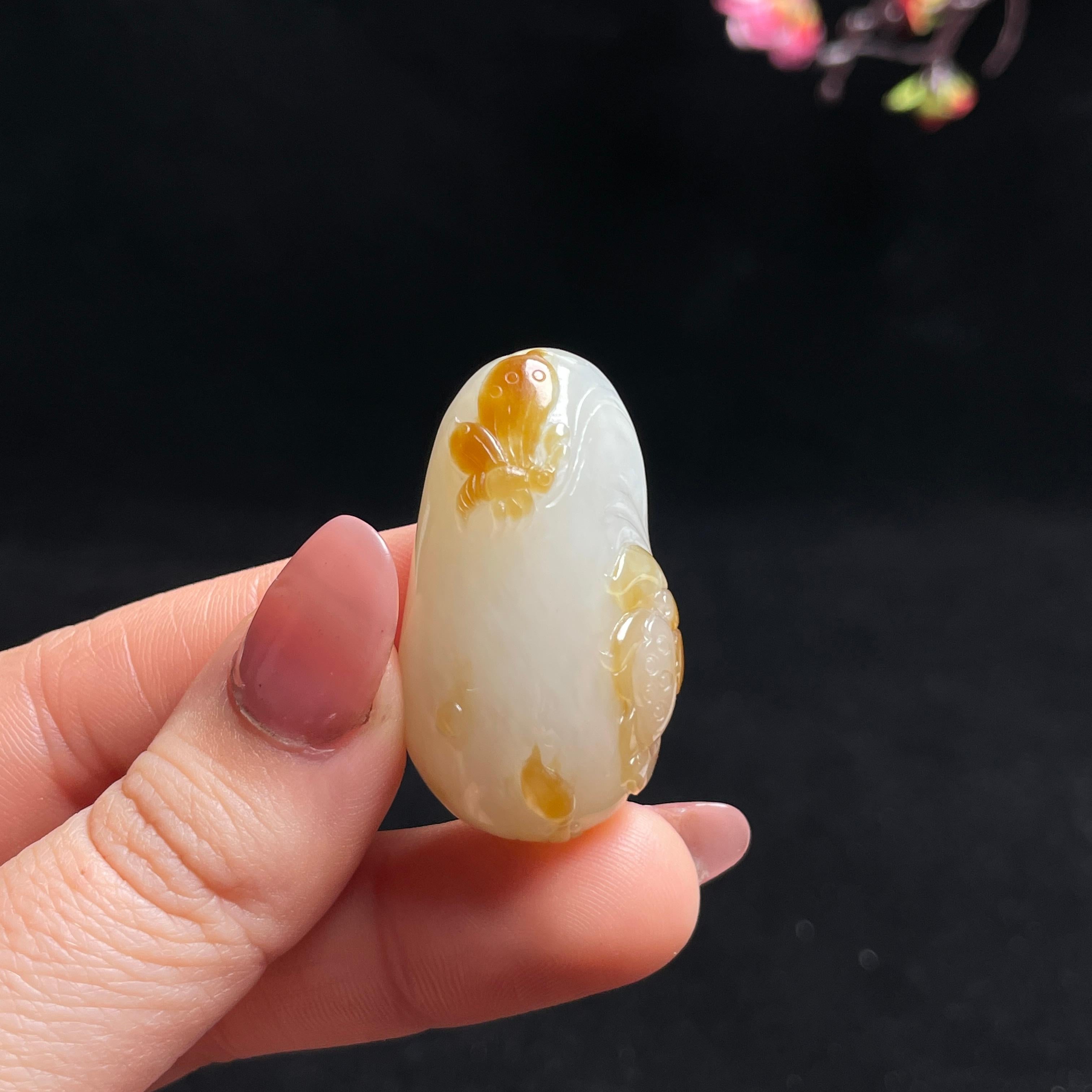 和田且末料糖白蝶恋花挂件（19.4g）