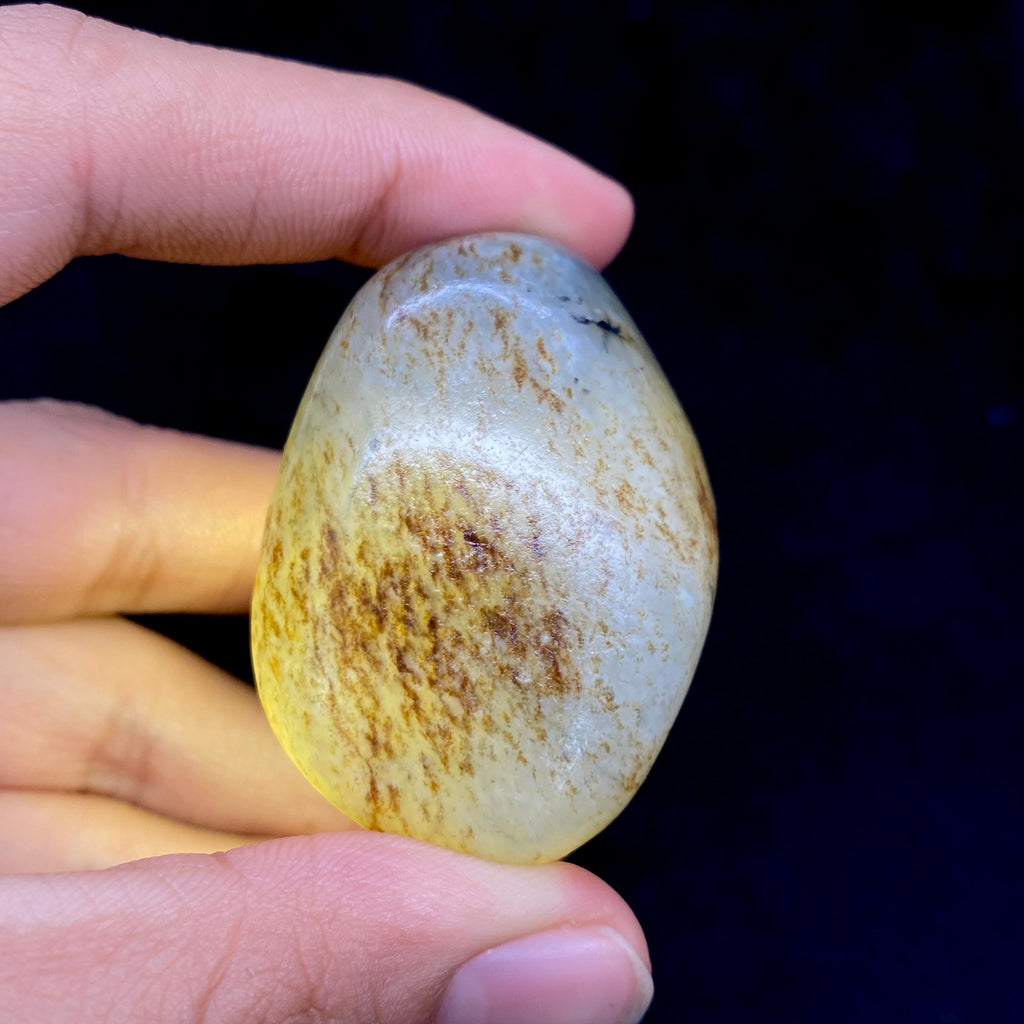 【超值推荐】和田玉秋梨皮青花底籽料大挂件（77.3g）